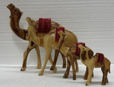 Olive Wood Camel – Hand-Carved Holy Land Figurine 9 cm